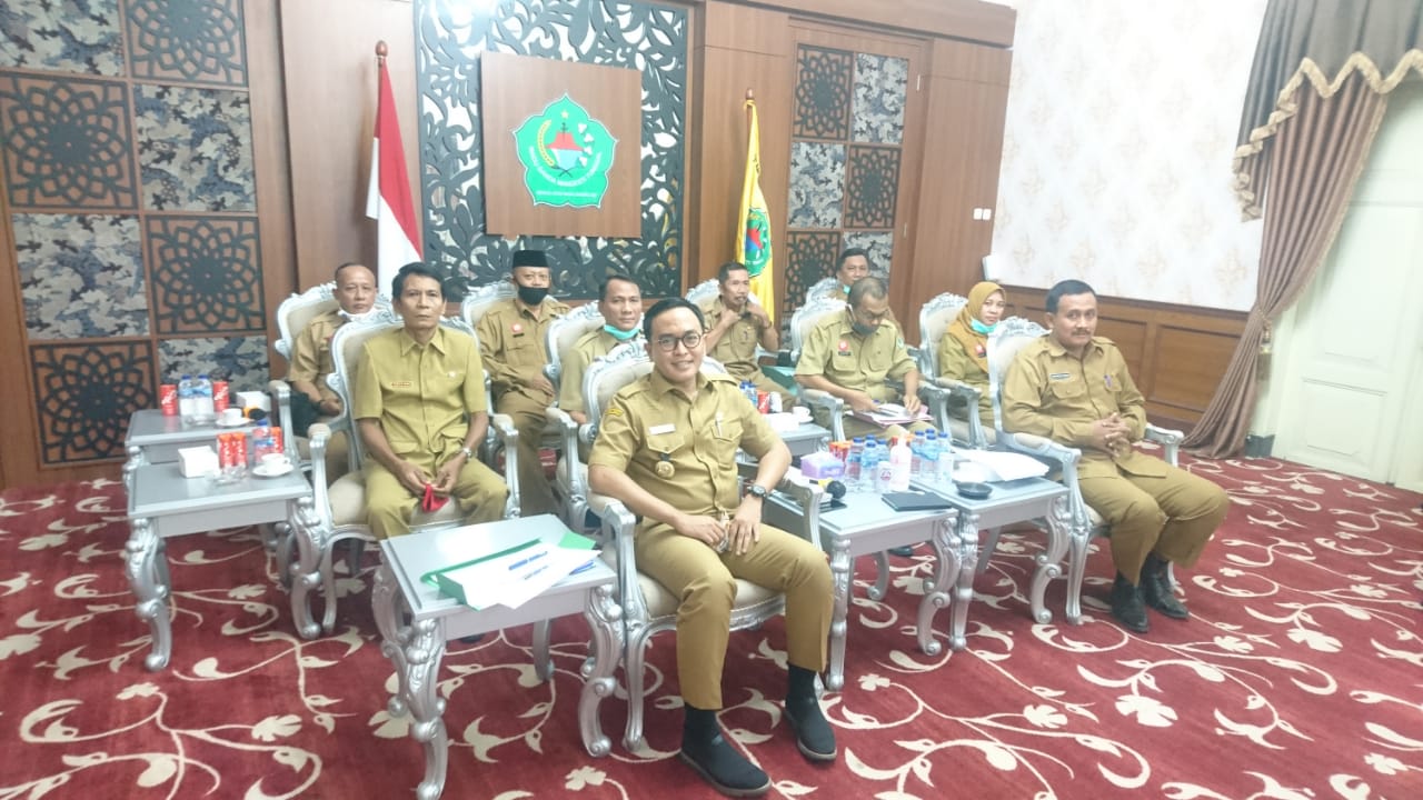 Bupati dan Kepala Dinas Pendidikan Menyapa Guru